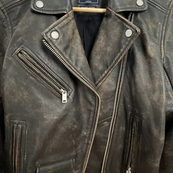 Abercrombie & Fitch women’s Black Leather Bomber-Style Jacket - Picture 6 of 6
